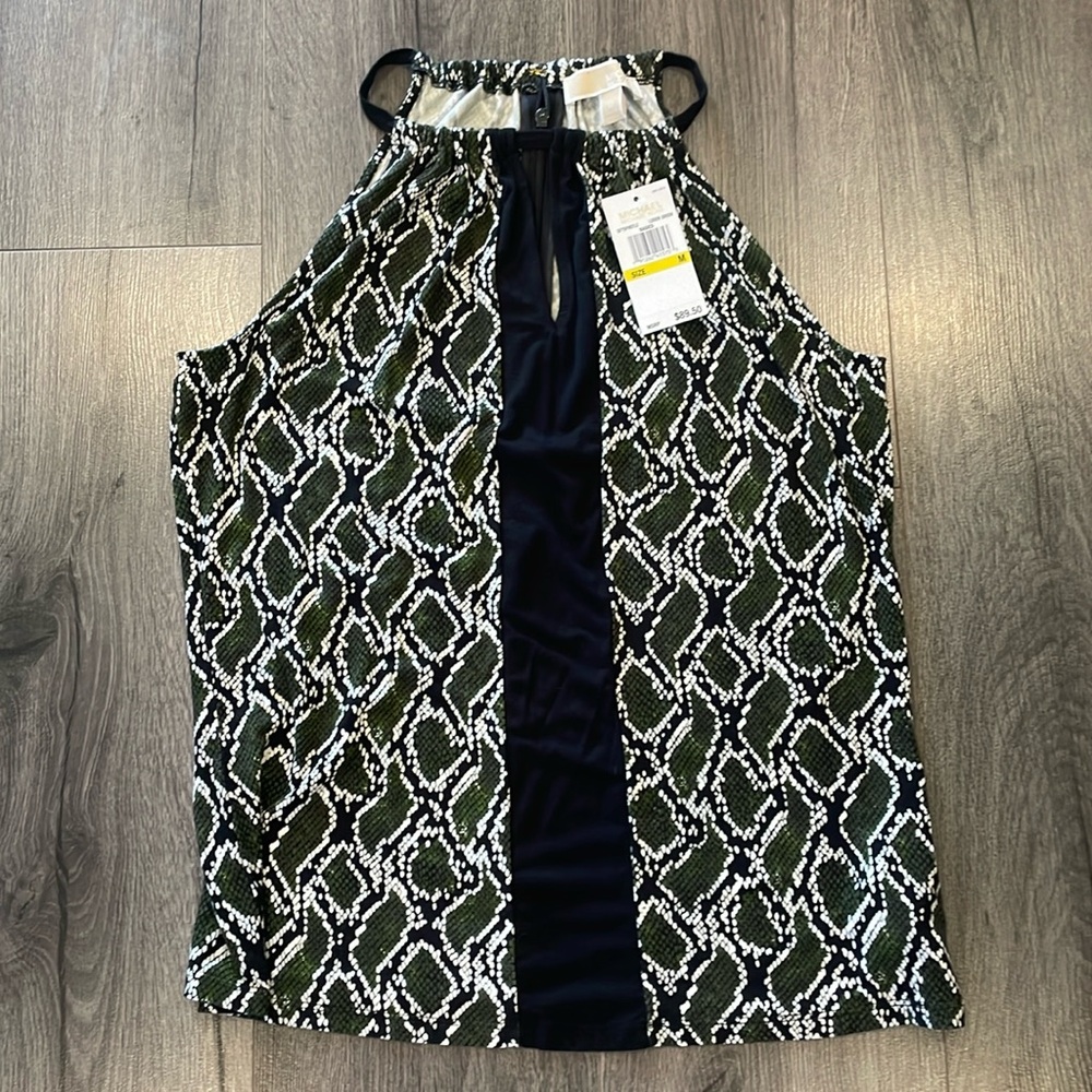 🩵Michael Kors cute green snake skin top, Mobwife Vacation Ready Casual Chic